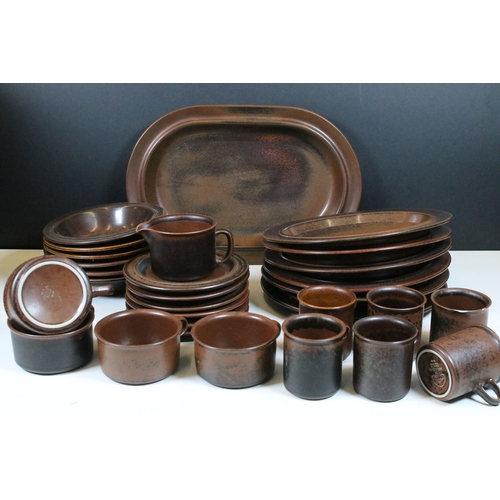 107 - Arabia Finland stoneware part dinner and tea set, to include plates, bowls, cups, saucers etc. Talle... 