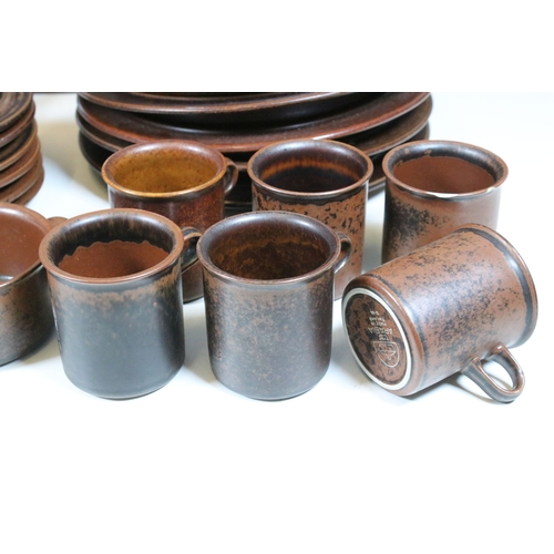 107 - Arabia Finland stoneware part dinner and tea set, to include plates, bowls, cups, saucers etc. Talle... 