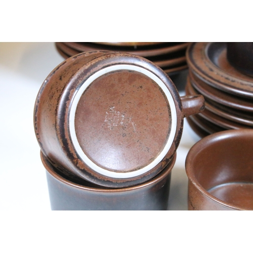 107 - Arabia Finland stoneware part dinner and tea set, to include plates, bowls, cups, saucers etc. Talle... 