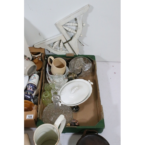 109 - Collection of mixed ceramic, glass, metal and wooden items, to include one Villeroy & Boch 'Old Luxe... 