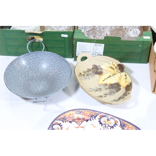 109 - Collection of mixed ceramic, glass, metal and wooden items, to include one Villeroy & Boch 'Old Luxe... 
