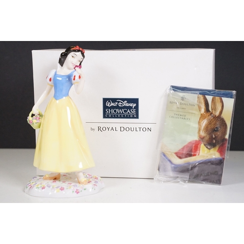 72 - Two boxed ceramic figurines to include Royal Doulton Walt Disney Showcase Collection Snow White and ... 