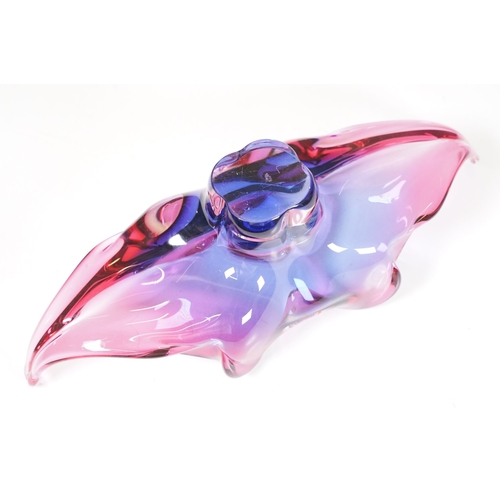 75 - Josef Hospodka for Chřibská glassworks, mid century Czech Republic art glass bowl in pink and blue, ... 