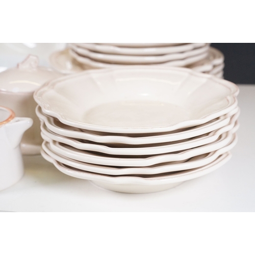 116 - Assortment of ceramic and glass tableware, to include one Crown Ducal 'Orange Tree' pattern bowl, on... 