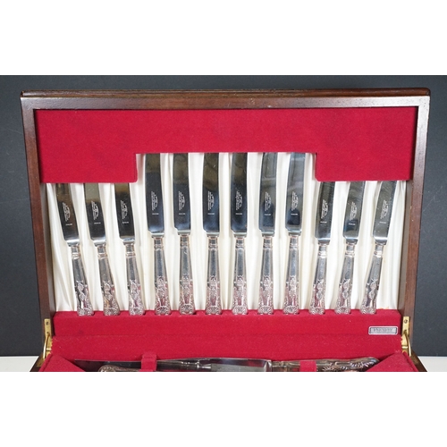 416 - Canteen containing K Bright Ltd, Sheffield King's Pattern cutlery set for six, in Flexifit mahogany ... 