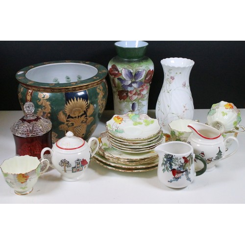 98 - Group of mixed ceramics and glass, to include a Regency Ironstone Chinoiserie fish bowl planter, Par... 