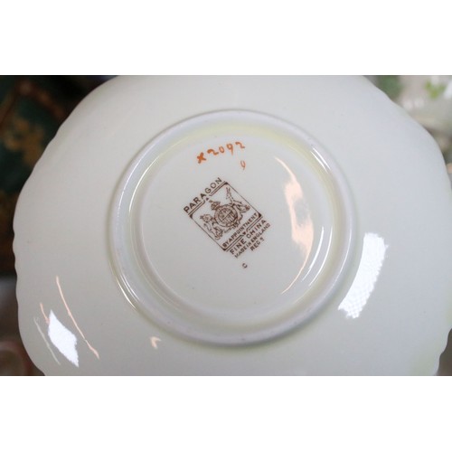 98 - Group of mixed ceramics and glass, to include a Regency Ironstone Chinoiserie fish bowl planter, Par... 