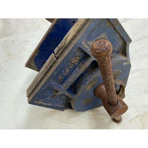 RECORD 52 1/2 E BENCH VICE