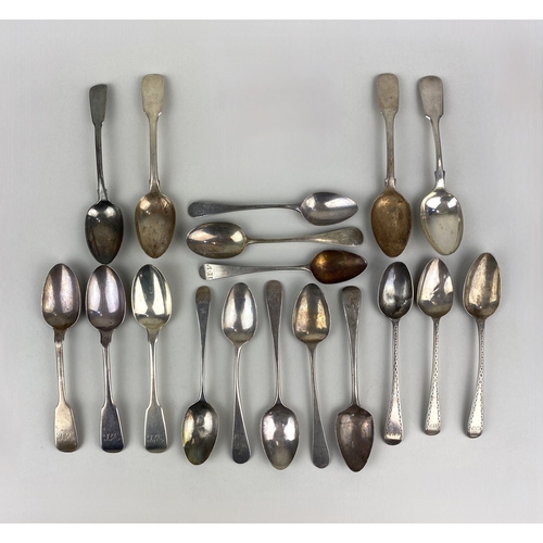 108 - A collection of George III and Victorian silver Old English and Fiddle pattern teaspoons with variou... 