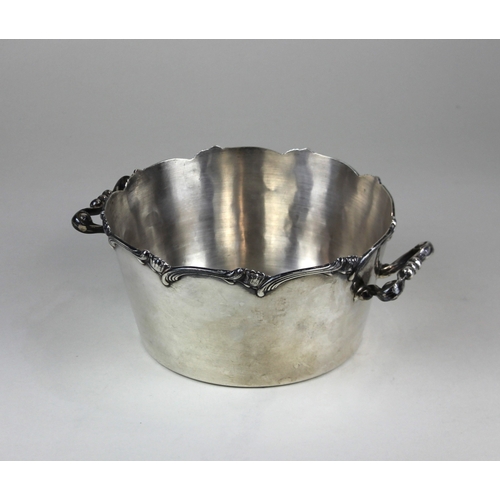 199 - A Peruvian silver twin handled bowl, monogram engraved, verso stamped 'INDUSTRIA PERUANA PLATH ESTER... 