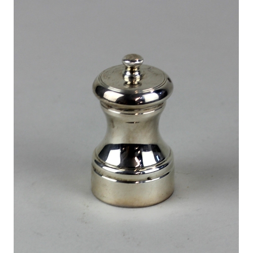 59 - A modern silver pepper mill maker Mappin & Webb, London 1985, 8cm