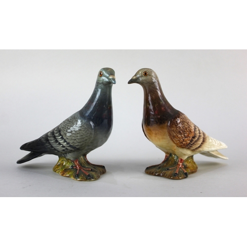 75 - Two Beswick 1383 models of pigeons in brown and grey 15cm high