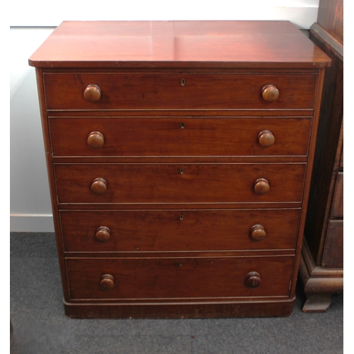 580 - A Victorian mahogany straight front chest of drawers, the rectangular top with front rounded corners... 