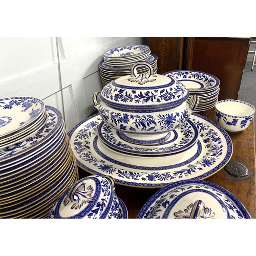 422 - A Victorian blue and white porcelain dinner service in the Aesthetic taste, some with impressed mono... 