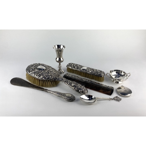 139 - A silver kiddush cup, Birmingham, 1912, together with an Art Deco style silver salt, registration no... 