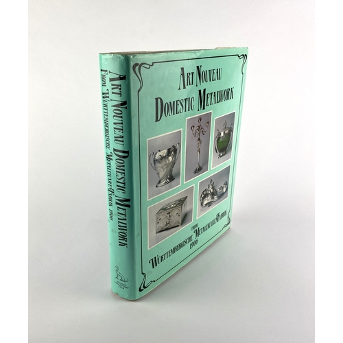 3 - A Jugendstil WMF (Wurttembergische MetallwarenFabrik) No.268 silver plated and glass biscuit box, gr... 