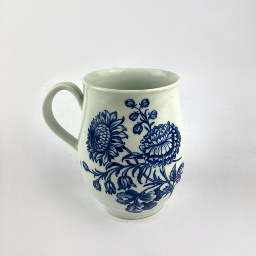 493 - An 18th century Caughley porcelain 'Natural Sprays' blue and white mug 12.5cm high... 