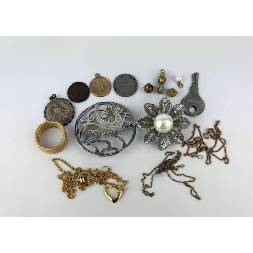 13 - Two 9ct gold fine link neckchains, a gold St Christopher pendant, weight 5.4g. Together with a silve... 