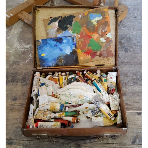 39 - A modern artists easel by Mabef, Italy 195cm high; small suitcase holding various artists materials ... 