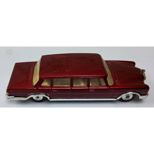 133 - Corgi 247 Mercedes 600 Pullman - maroon body, off white interior, chrome trim, spun hubs - near mint... 