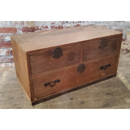 342 - Oriental Furniture - a 19th century Chinese medicine chest holding two short above one long drawer