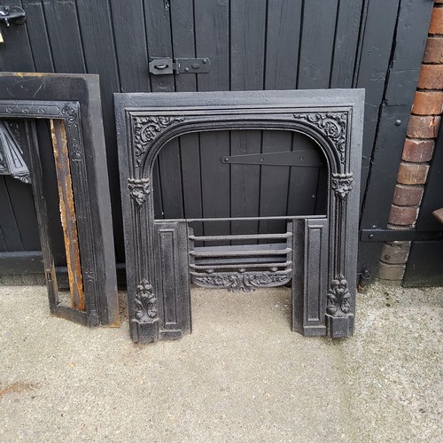 370 - Architectural salvage - a Georgian cast iron fire surround; another Victorian and early 20th century... 