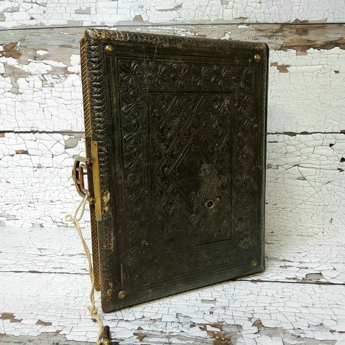 14 - A Victorian Moroccan leather musical photograph album 'The Regina Album' manufactured in Germany c.1... 