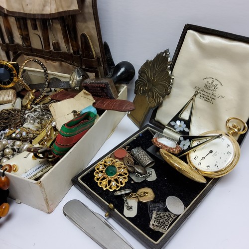 161 - Bijouterie - costume jewellery including brooches, cufflinks, hat pins etc.; manicure set, faux tort... 