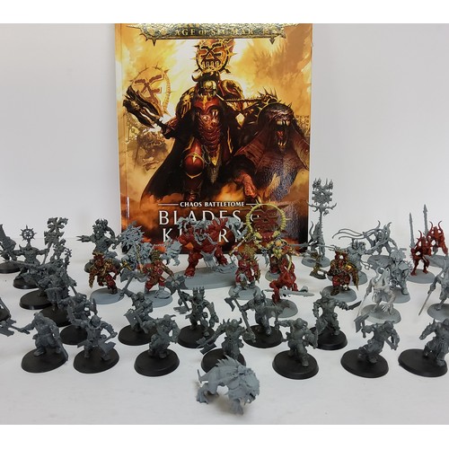 242 - War Hammer - Blades of Khorne - a Korghos Khul, a Blood Stoker, a Bloodsecrator, ten Bloodletters, o... 