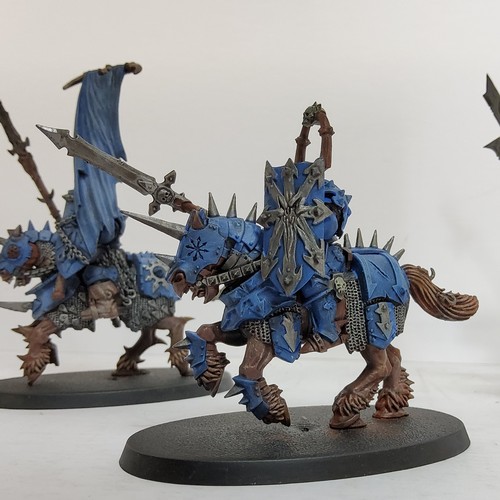 245 - War Hammer - CHAOS - including a well painted chariot model, one Lord, one magister, ten CHAOS warri... 