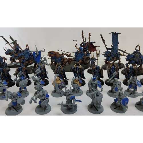 245 - War Hammer - CHAOS - including a well painted chariot model, one Lord, one magister, ten CHAOS warri... 