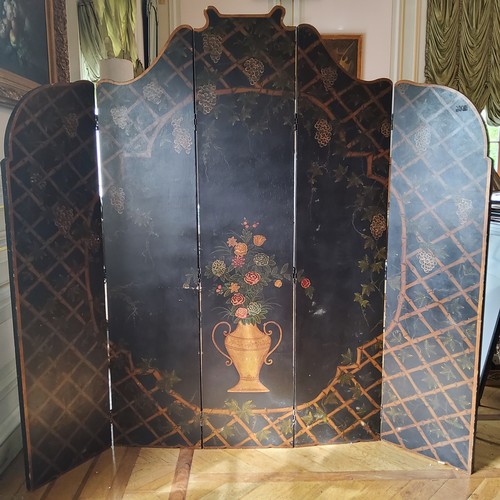 66 - A substantial five shaped panel modesty screen, hand painted with a bamboo trellis intertwined with ... 