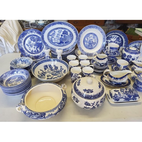 234 - Blue & white including Staffordshire Willow & Old Willow pattern, dinner & side plates, ... 