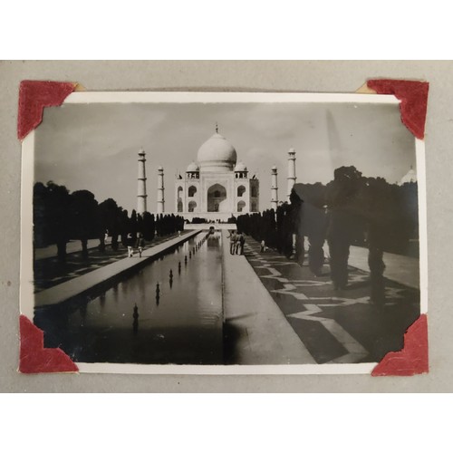 59 - Photography - Militaria & India - an early 20th century comprehensive photography album of black... 