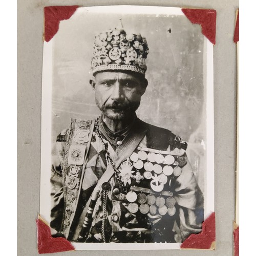 59 - Photography - Militaria & India - an early 20th century comprehensive photography album of black... 