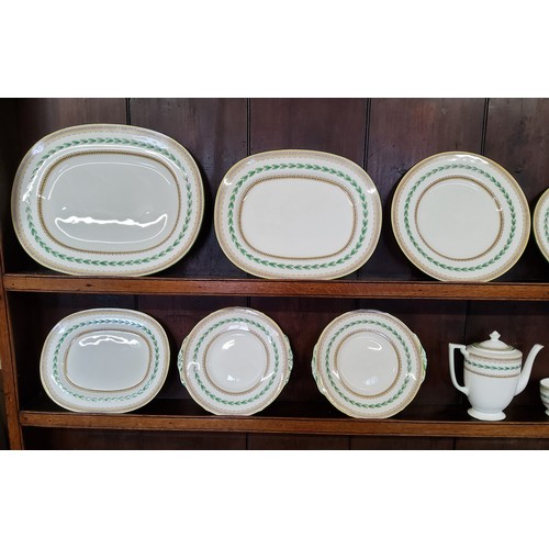 166 - Comprehensive Miltons Ashbourne pattern part dinner service, comprising 18 side plates (17.8 cm / 7