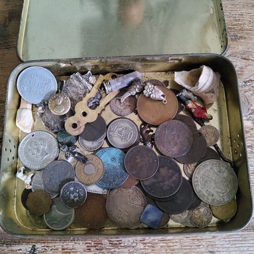 121 - Metal Detector Finds - interesting collection of Roman and later bronze and silver coinage and artic... 