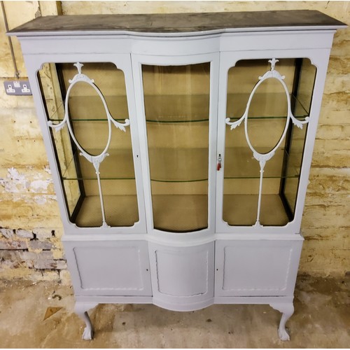 251 - Grey painted glass cabinet with two glass shelvesH179 x W102 x D38 cm