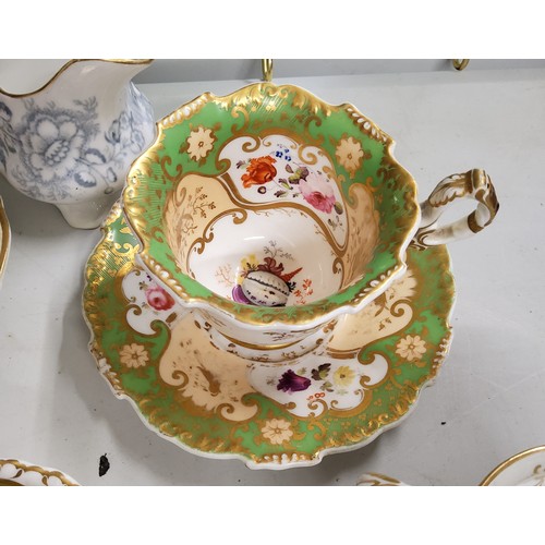 6 - English Ceramics - Early porcelain cabinet tea cups and saucers including a fine early 19th century ... 