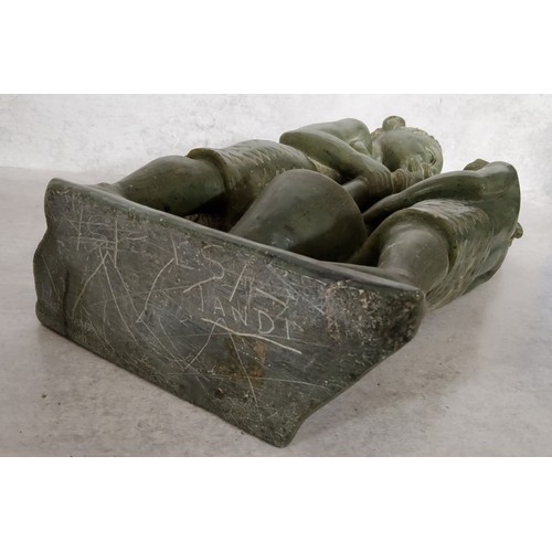 40 - Lazarus Tandi, Zimbabwe, African 20th century. A verdite stone carved sculpture grinding sorghum. 32... 