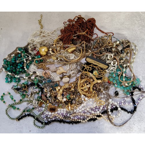 238 - Costume jewellery including pearl necklaces, yellow metal necklaces and earrings etc.