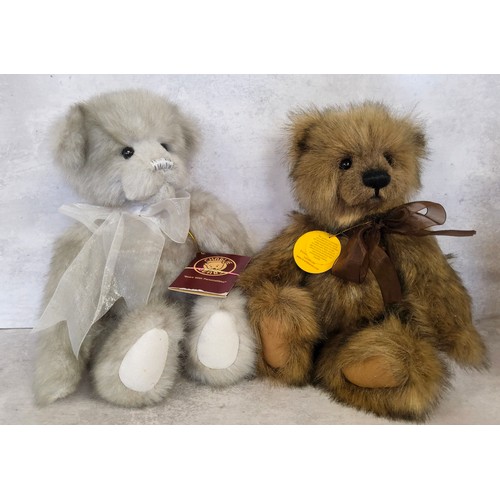 279 - Charlie Bears Plush Collections - Icicle CB159062S exclusively designed by Isabelle Lee with jointed... 