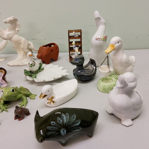 215 - A Lladro swan;  Wedgwood Mirabelle pot and cover;  Portmerion Botanic Garden vase;  f... 