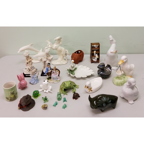 215 - A Lladro swan;  Wedgwood Mirabelle pot and cover;  Portmerion Botanic Garden vase;  f... 