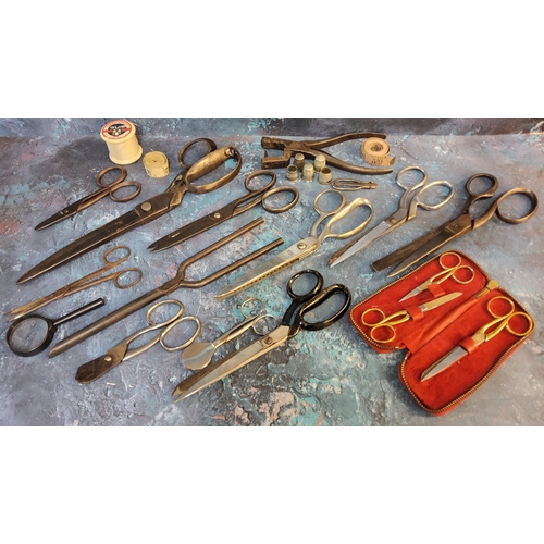 368 - Sewing interest - various scissors including Singer, Wilkinson Junior, others; a cases set of three ... 