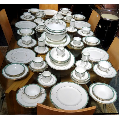 504 - A Wedgwood Jade pattern dinner and coffee service, for ten, comprising diner plates, dessert plates,... 