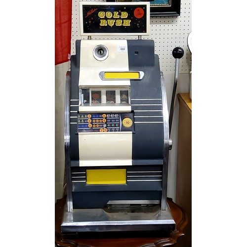 444 - A vintage 1960's Mills ' Gold Rush ' one arm bandit arcade machine