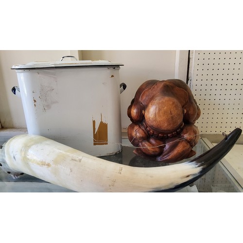 399 - A large African cow horn, 75cm long;    a hardwood Monkey, See No Evil;  an early 20t... 