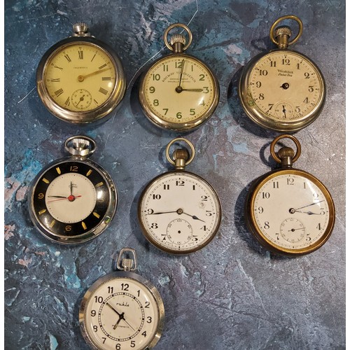 289 - An early 20th century open faced pocket watch;  others chrome and later (7)