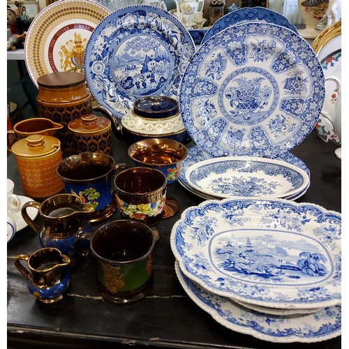 134 - Blue and White - Chinese Porcelain pattern plates;  Spode Flower Basket;  Pearlware, c.180... 